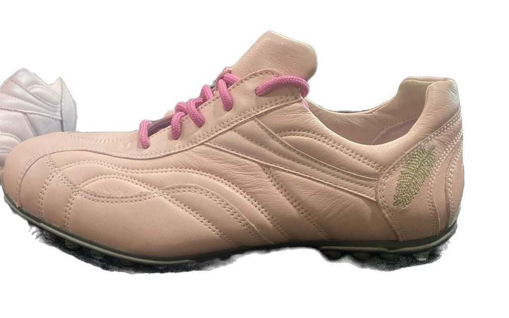 Henry & Magda Pink Leather Golf Shoes Women's Size 37.5 / 6.5 comes with both pi